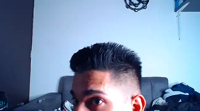 Snapshot of mastersmits chatting on March 2025 05:02:01 AM mastersmits online show from March 2025 05:02:01 AM