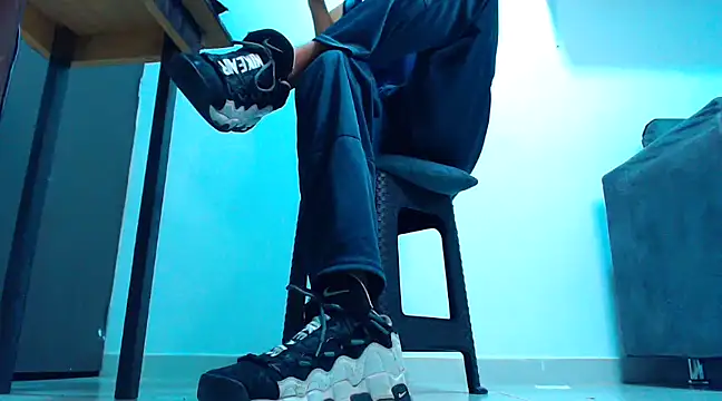 Snapshot of mastersmits chatting on March 2025 08:26:01 AM mastersmits online show from March 2025 08:26:01 AM