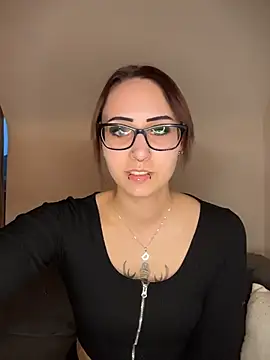 TheRealNyxa online show from April 2026 06:12:02 PM