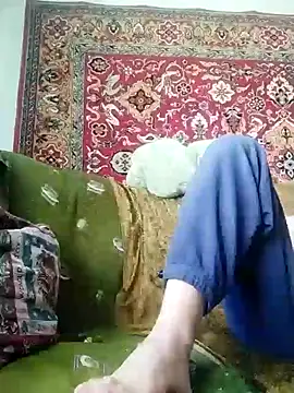 Snapshot of Pineapple04 chatting on January 2025 10:58:02 AM Pineapple04 online show from January 2025 10:58:02 AM