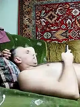 Snapshot of Pineapple04 chatting on January 2025 01:09:01 PM Pineapple04 online show from January 2025 01:09:01 PM