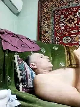 Snapshot of Pineapple04 chatting on January 2025 05:56:01 PM Pineapple04 online show from January 2025 05:56:01 PM