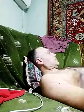 Snapshot of Pineapple04 chatting on February 2025 07:30:02 PM Pineapple04 online show from February 2025 07:30:02 PM