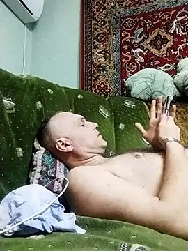 Snapshot of Pineapple04 chatting on March 2025 07:48:02 PM Pineapple04 online show from March 2025 07:48:02 PM