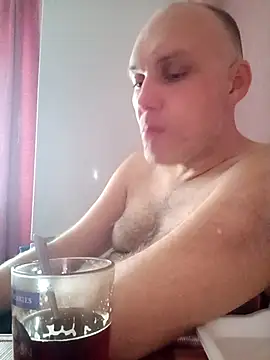 Snapshot of Pineapple04 chatting on October 2025 05:33:01 AM Pineapple04 online show from October 2025 05:33:01 AM