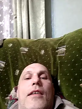 Pineapple04 online show from April 2026 07:07:02 PM