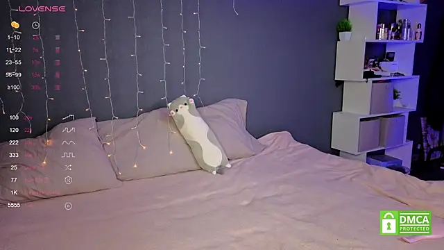 aneta alisha online show from October 2025 12:36:02 PM