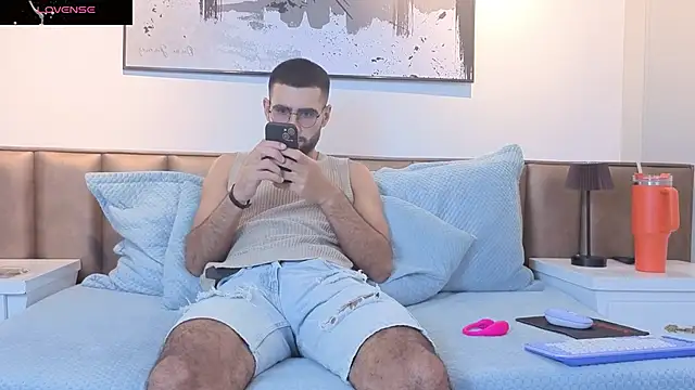 Ethan  Walker online show from March 2026 07:07:02 PM