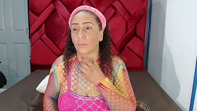 EvaMills1 online show from February 2025 01:22:01 PM