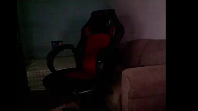 20vEEr online show from October 2025 10:43:02 PM