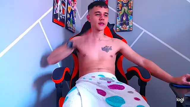 Snapshot of ADAM_HOT chatting on September 2025 08:43:01 PM ADAM HOT online show from September 2025 08:43:01 PM