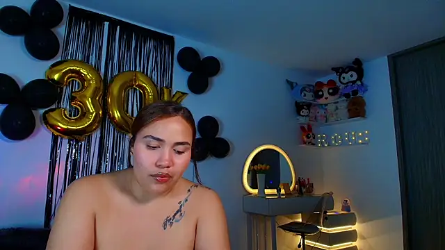 Snapshot of Rousrossell_4 chatting on June 2026 12:34:02 AM Rousrossell 4 online show from June 2026 12:34:02 AM
