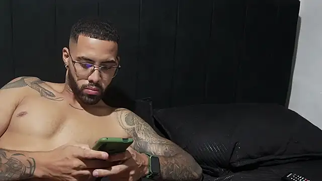 Hendry  online show from February 2025 03:37:02 AM