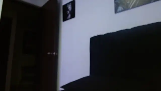 Hendry  online show from February 2025 11:42:01 PM