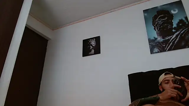 Hendry  online show from March 2025 01:04:01 AM