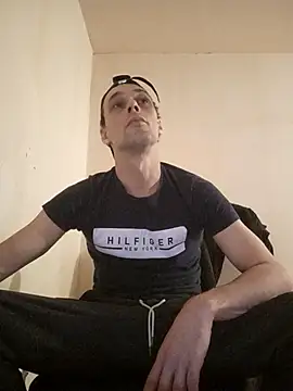 kx93 online show from December 2025 08:49:02 PM