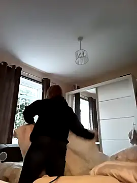 Snapshot of Teagan_B chatting on December 2024 12:38:01 PM Teagan B online show from December 2024 12:38:01 PM