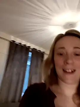 Snapshot of Teagan_B chatting on January 2025 09:10:02 AM Teagan B online show from January 2025 09:10:02 AM