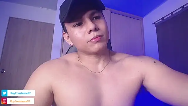 Snapshot of RoyConstance chatting on March 2025 04:35:01 AM RoyConstance online show from March 2025 04:35:01 AM
