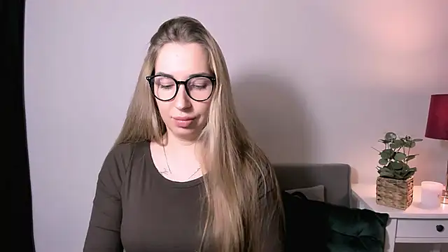 AriaDesire online show from January 2026 12:11:01 PM