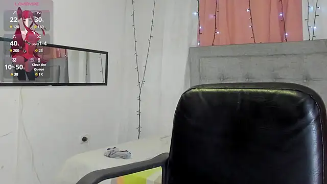 Snapshot of valentina_0_ chatting on January 2025 03:28:02 AM valentina 0 online show from January 2025 03:28:02 AM