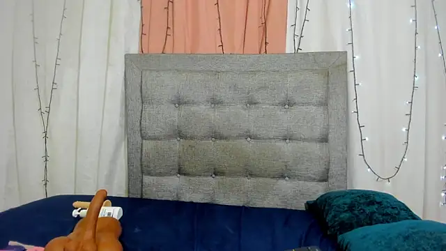 Snapshot of valentina_0_ chatting on February 2025 09:31:01 AM valentina 0 online show from February 2025 09:31:01 AM