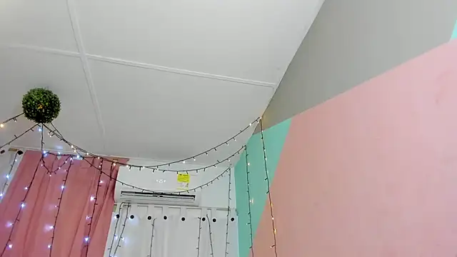 Snapshot of valentina_0_ chatting on March 2025 05:12:01 AM valentina 0 online show from March 2025 05:12:01 AM