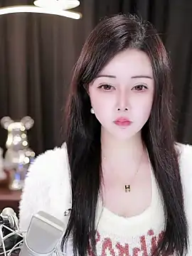 Snapshot of Qiaoqiao_ chatting on January 2025 02:46:01 PM Qiaoqiao online show from January 2025 02:46:01 PM