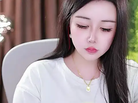 Snapshot of Qiaoqiao_ chatting on January 2025 10:20:01 AM Qiaoqiao online show from January 2025 10:20:01 AM