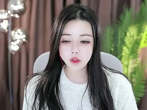 Snapshot of Qiaoqiao_ chatting on January 2025 06:12:02 PM Qiaoqiao online show from January 2025 06:12:02 PM