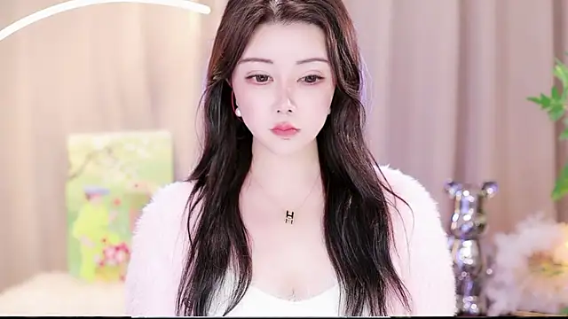 Snapshot of Qiaoqiao_ chatting on January 2025 03:36:02 PM Qiaoqiao online show from January 2025 03:36:02 PM
