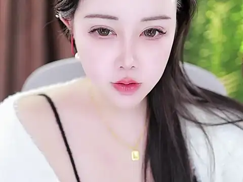 Snapshot of Qiaoqiao_ chatting on January 2025 07:31:01 PM Qiaoqiao online show from January 2025 07:31:01 PM