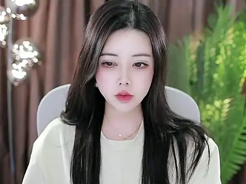Snapshot of Qiaoqiao_ chatting on January 2025 06:20:02 PM Qiaoqiao online show from January 2025 06:20:02 PM