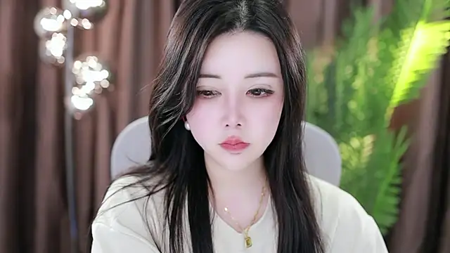 Snapshot of Qiaoqiao_ chatting on January 2025 01:24:02 PM Qiaoqiao online show from January 2025 01:24:02 PM