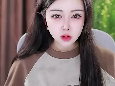 Snapshot of Qiaoqiao_ chatting on January 2025 09:06:02 AM Qiaoqiao online show from January 2025 09:06:02 AM