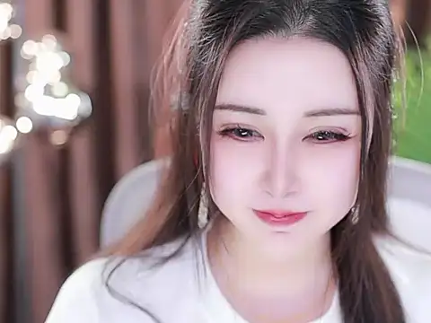 Snapshot of Qiaoqiao_ chatting on March 2025 10:17:01 AM Qiaoqiao online show from March 2025 10:17:01 AM