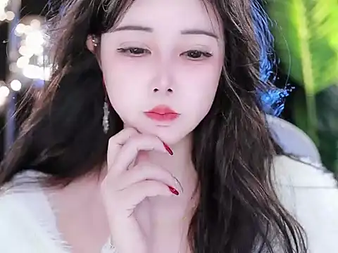 Snapshot of Qiaoqiao_ chatting on March 2025 09:37:01 PM Qiaoqiao online show from March 2025 09:37:01 PM