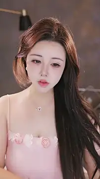 Snapshot of Qiaoqiao_ chatting on November 2025 08:15:01 AM Qiaoqiao online show from November 2025 08:15:01 AM