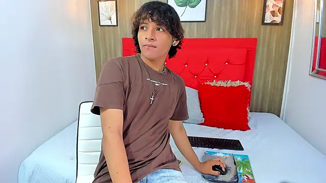 axel ps online show from March 2025 07:55:02 PM