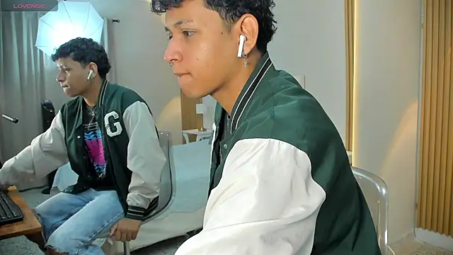 Snapshot of axel_ps chatting on September 2025 04:27:01 AM axel ps online show from September 2025 04:27:01 AM