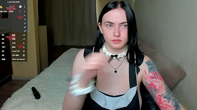 Snapshot of Witch_Lady chatting on June 2026 06:05:01 AM Witch Lady online show from June 2026 06:05:01 AM
