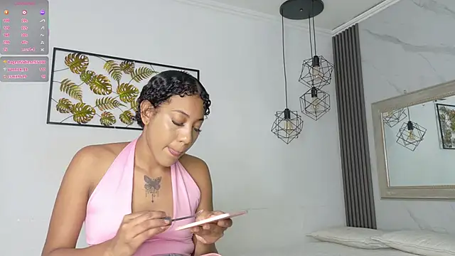 flavia cruz online show from December 2025 06:56:02 PM