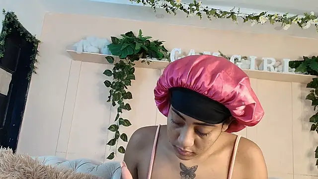 Snapshot of flavia_cruz chatting on May 2026 12:20:01 PM flavia cruz online show from May 2026 12:20:01 PM