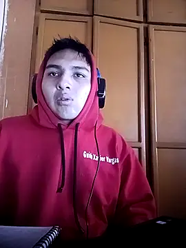 Snapshot of LoganFinds chatting on October 2025 02:51:01 PM LoganFinds online show from October 2025 02:51:01 PM