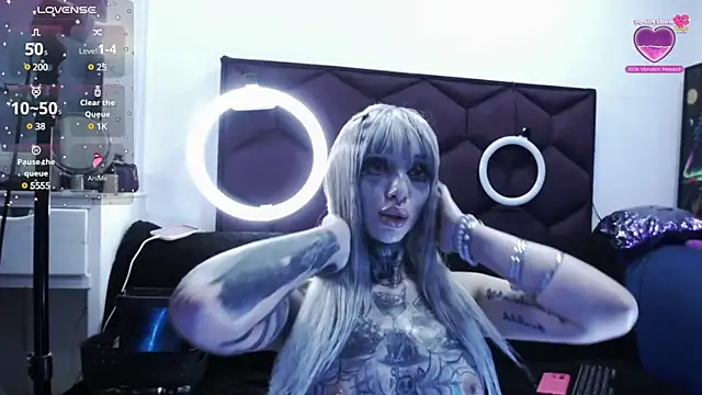 Snapshot of TyphoidMary chatting on March 2025 03:48:01 AM TyphoidMary online show from March 2025 03:48:01 AM