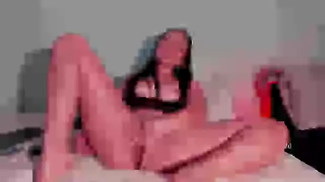 Luisa0110 online show from December 2024 09:26:01 PM