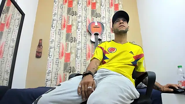 Andrey u92 online show from March 2025 07:04:01 PM