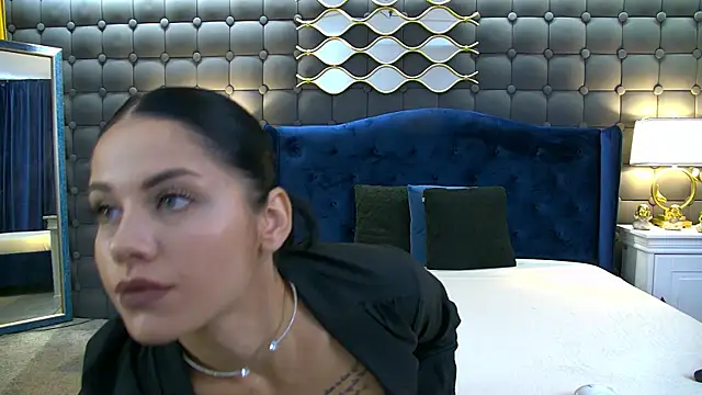 Snapshot of LeyaCass chatting on September 2025 04:36:02 AM LeyaCass online show from September 2025 04:36:02 AM