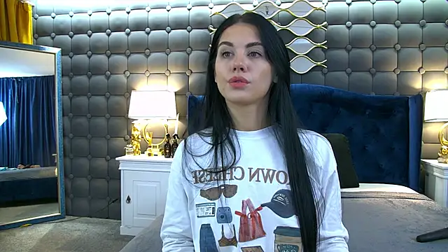 LeyaCass online show from October 2025 04:24:01 AM