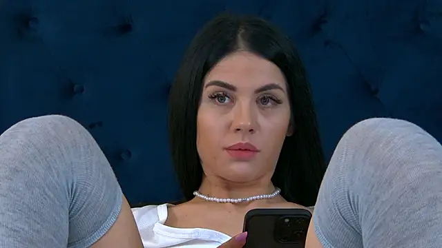 LeyaCass online show from February 2026 06:40:02 AM